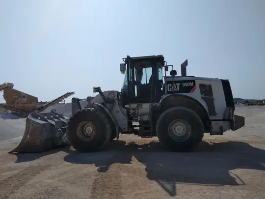 Caterpillar UTOVARIVAČ CATERPILLAR 950M