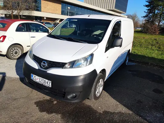 Nissan NV200
