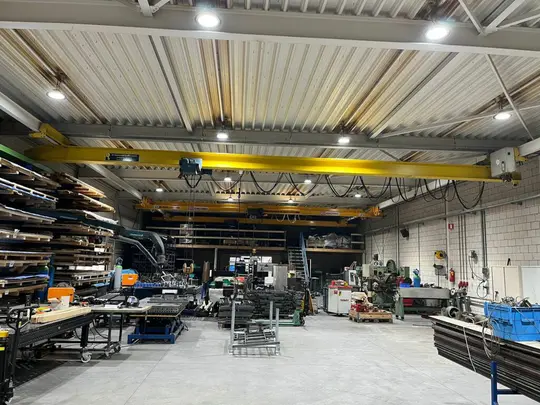 Ostalo DIZALICA-HALSKA-KRANSKA DEMAG 2000 kg x 11.800 mm