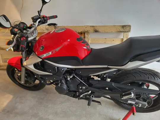 Yamaha XJ6