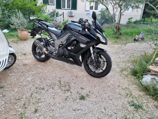 Kawasaki Z1000