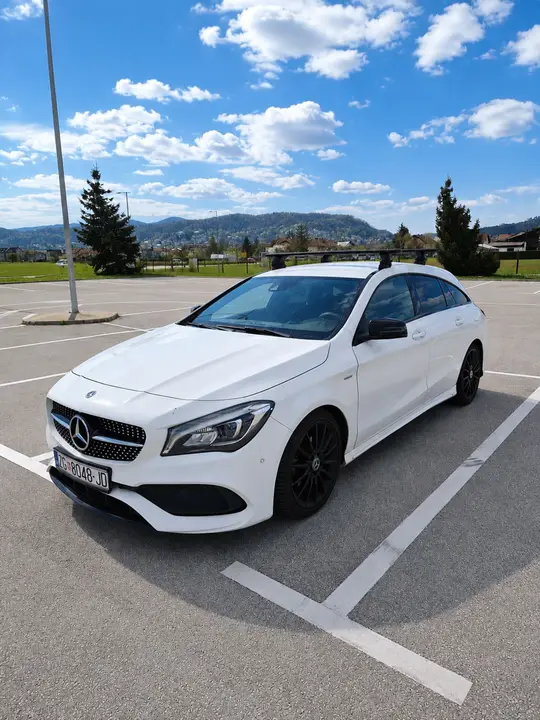 Mercedes-Benz CLA 180