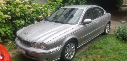 Jaguar X-Type