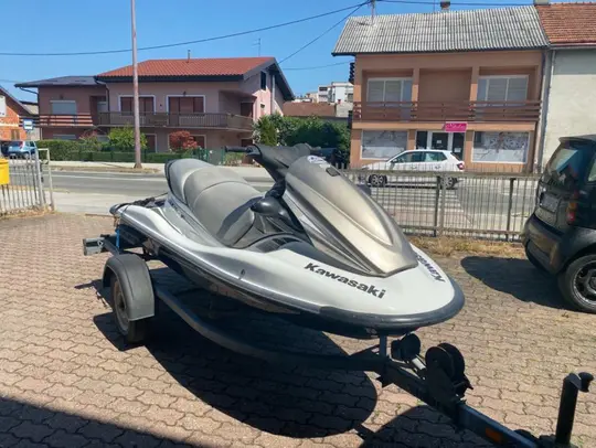 Prodajem JET