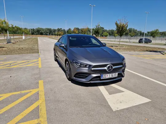 Mercedes-Benz CLA 200