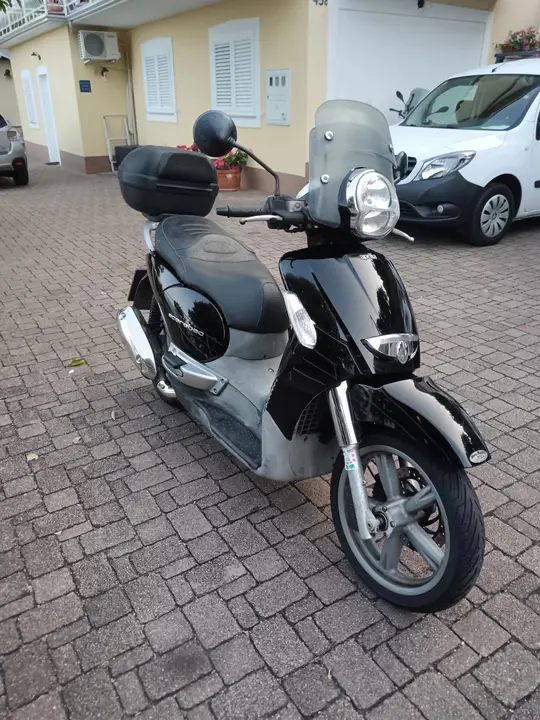 Aprilia Scarabeo