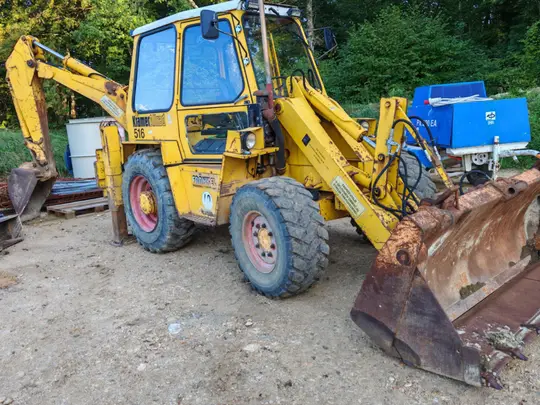 Bageri Rovokopaci Kramer 516 kombinirka 4x4