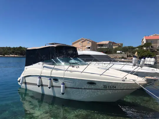 Maxum 2700