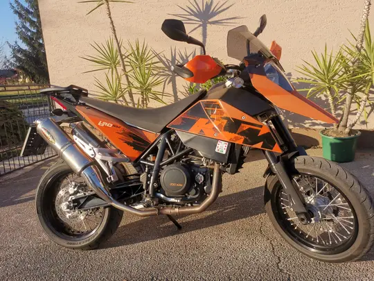 KTM 690 Duke