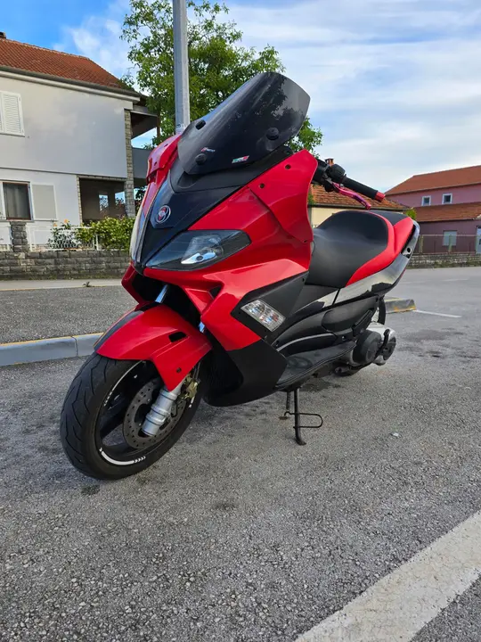 Gilera Nexus