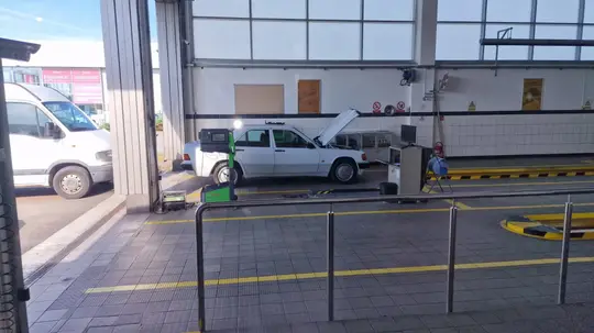 Mercedes-Benz 190