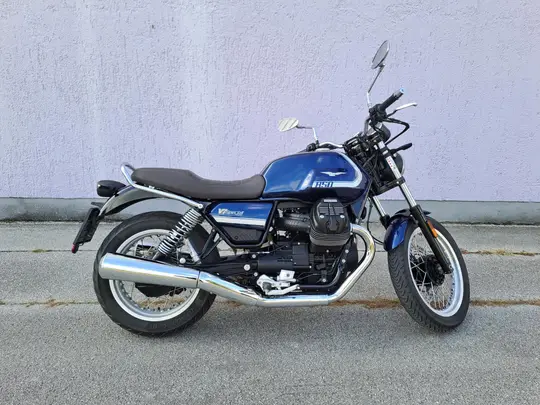 Moto Guzzi V7