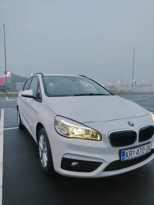 BMW 218