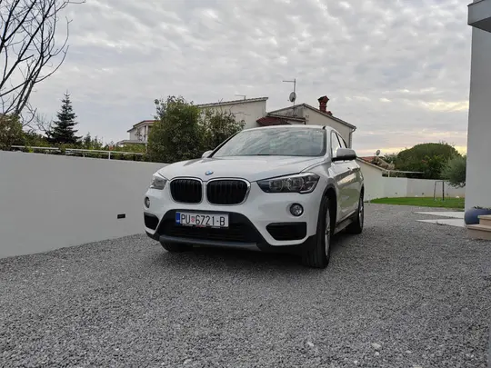 BMW X1