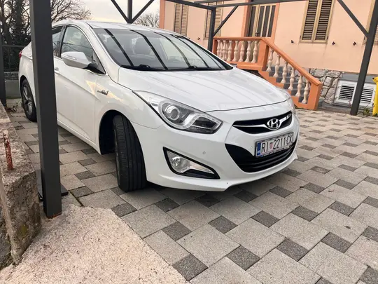 Hyundai i40