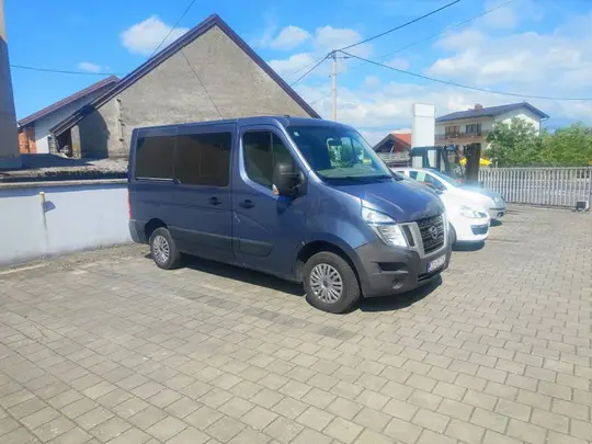 Nissan NV400