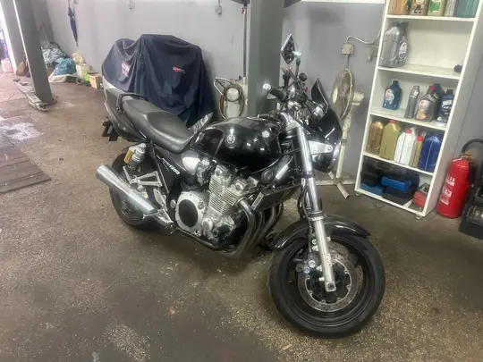 Yamaha XJR1300