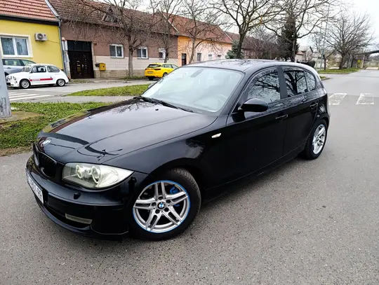 BMW 114