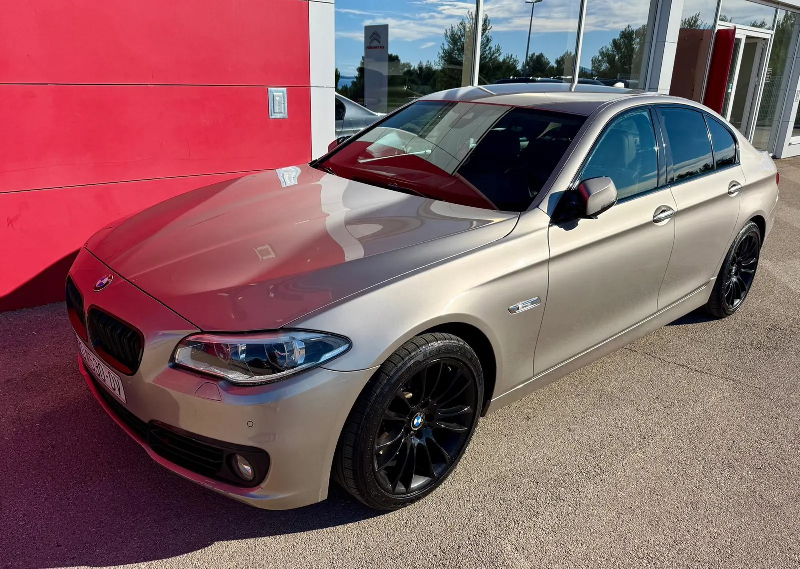 BMW 530