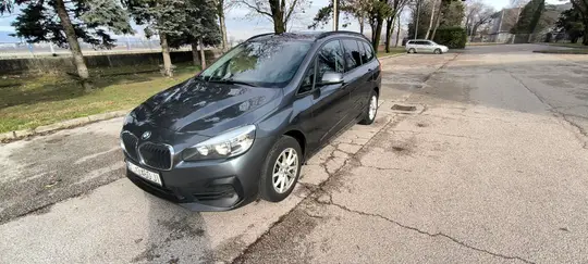 BMW 216