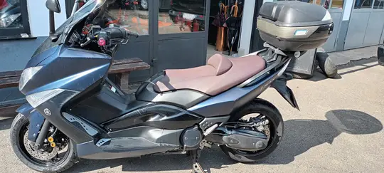 Yamaha Tmax SX