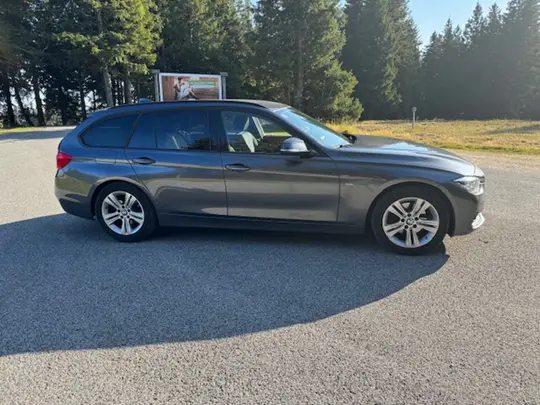 BMW 320