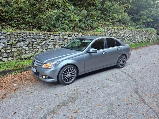 Mercedes-Benz C 180