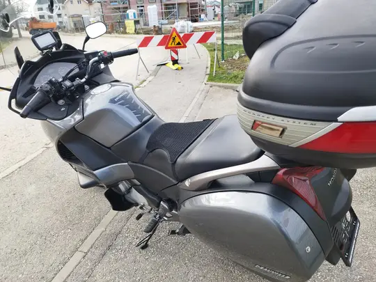Honda NT 700