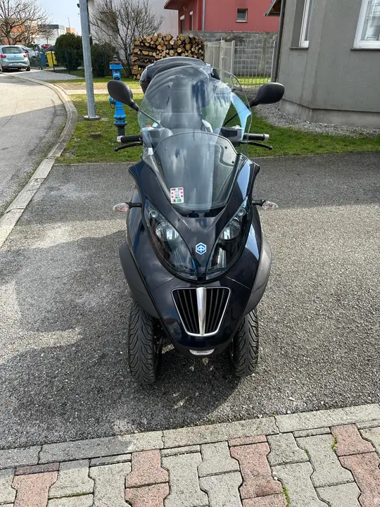 Piaggio MP3