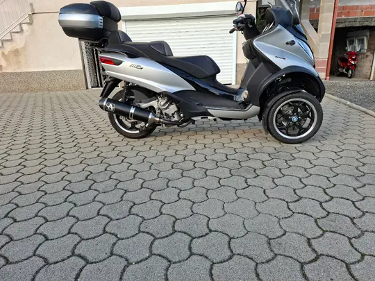 Piaggio MP3