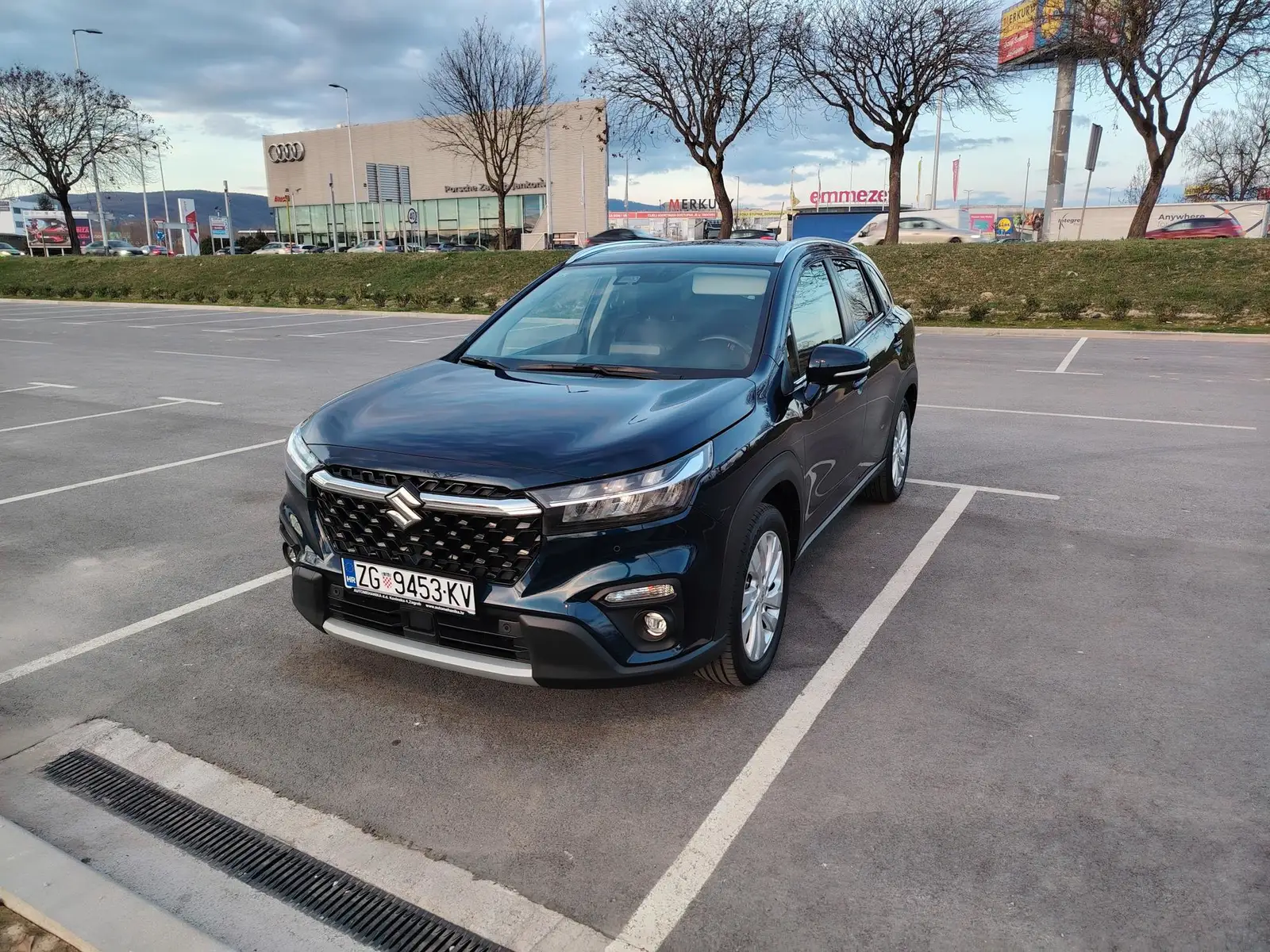 Suzuki (SX4) S-Cross