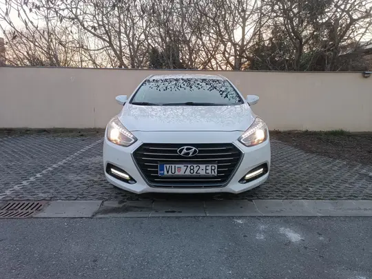 Hyundai i40