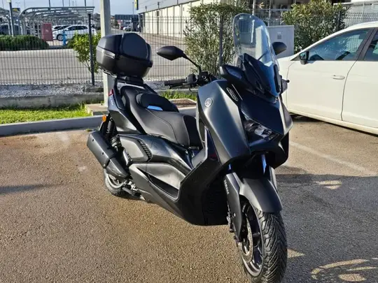 Yamaha X MAX 300
