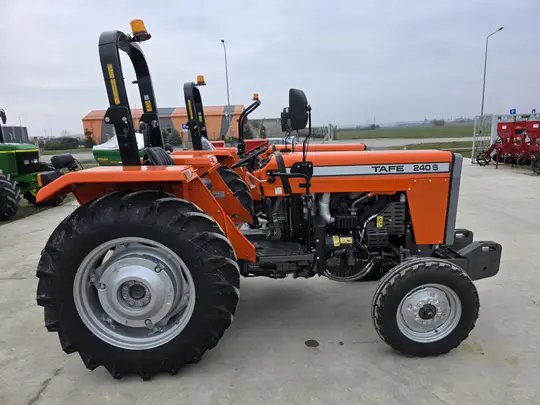 Tafe 290 NOVI TRAKTOR