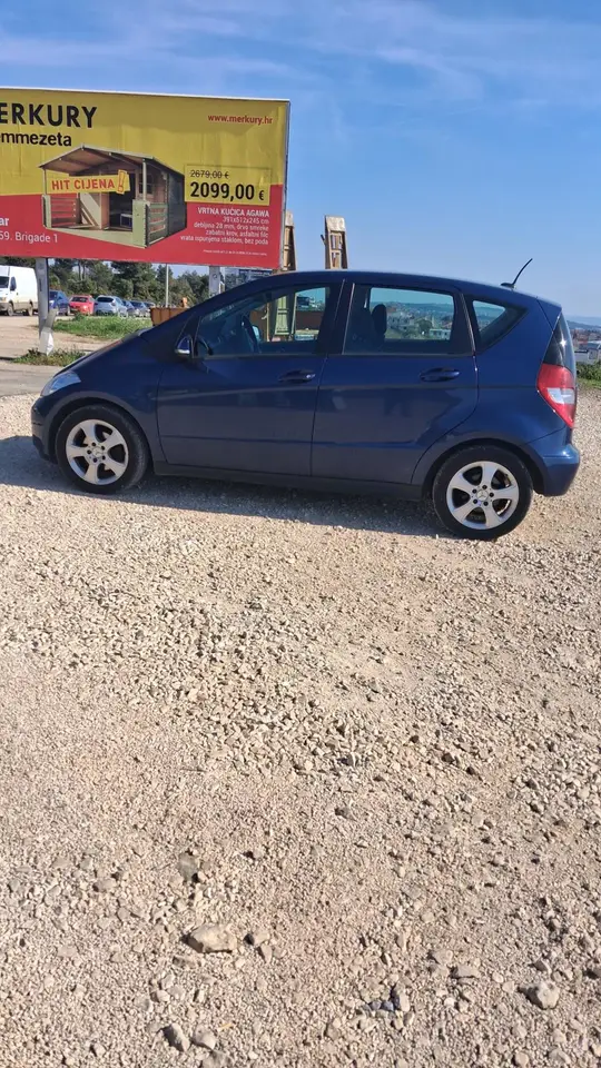 Mercedes-Benz A 180