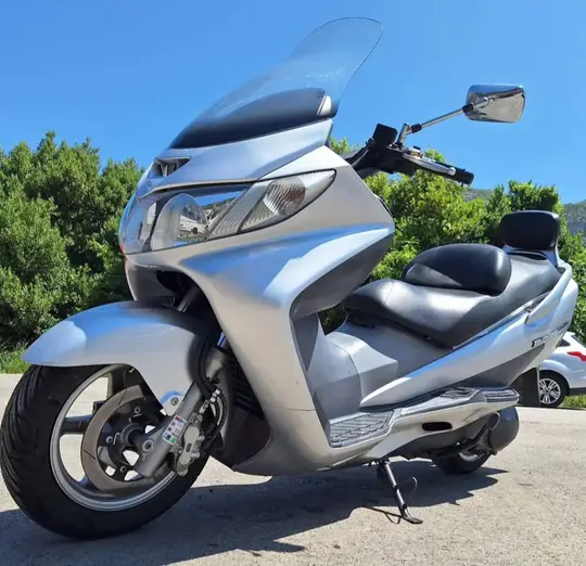 Suzuki Burgman
