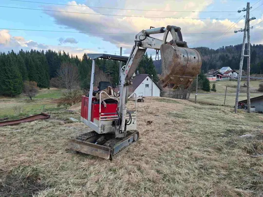 O&K Mini bager O&k  1500kg