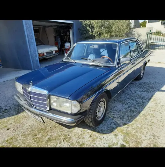 Mercedes-Benz 200