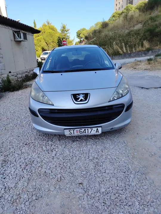 Peugeot 207