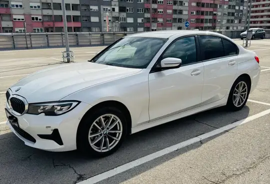BMW 320