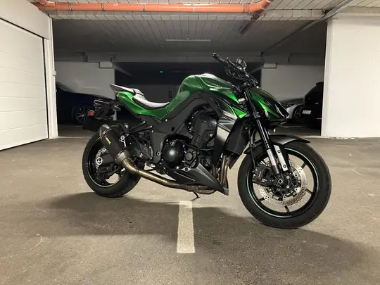 Kawasaki Z1000