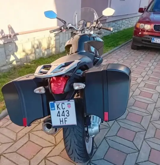 BMW R1200R