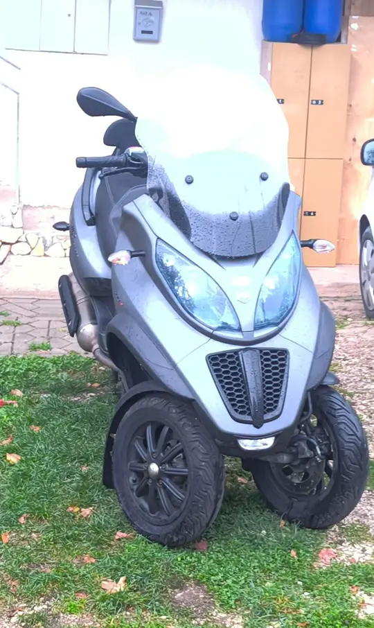 Piaggio MP3