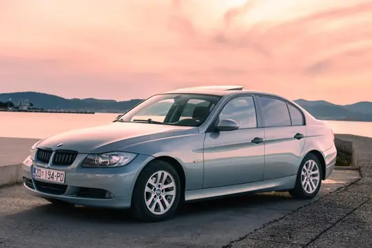 BMW 320