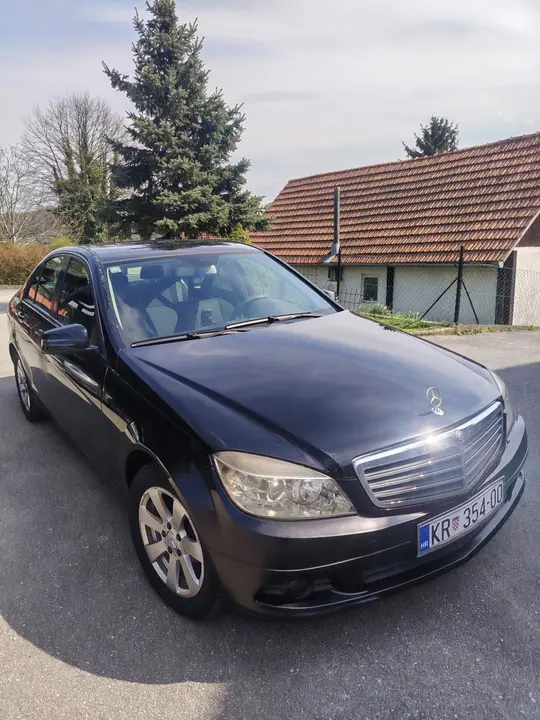 Mercedes-Benz 200