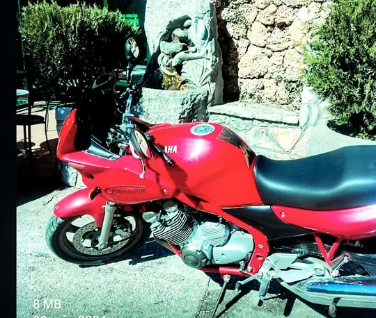 Yamaha XJ6