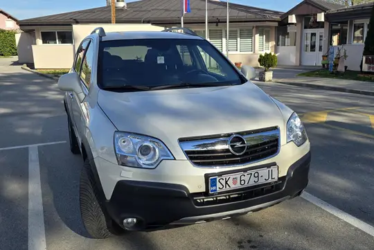 Opel Antara