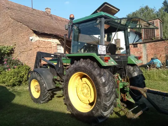 John Deere 2850A