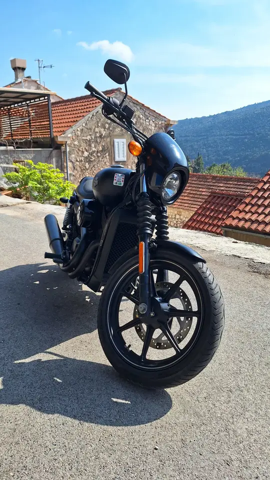 Harley-Davidson Street 750
