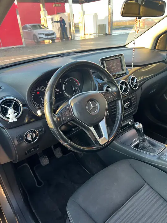 Mercedes-Benz B 150
